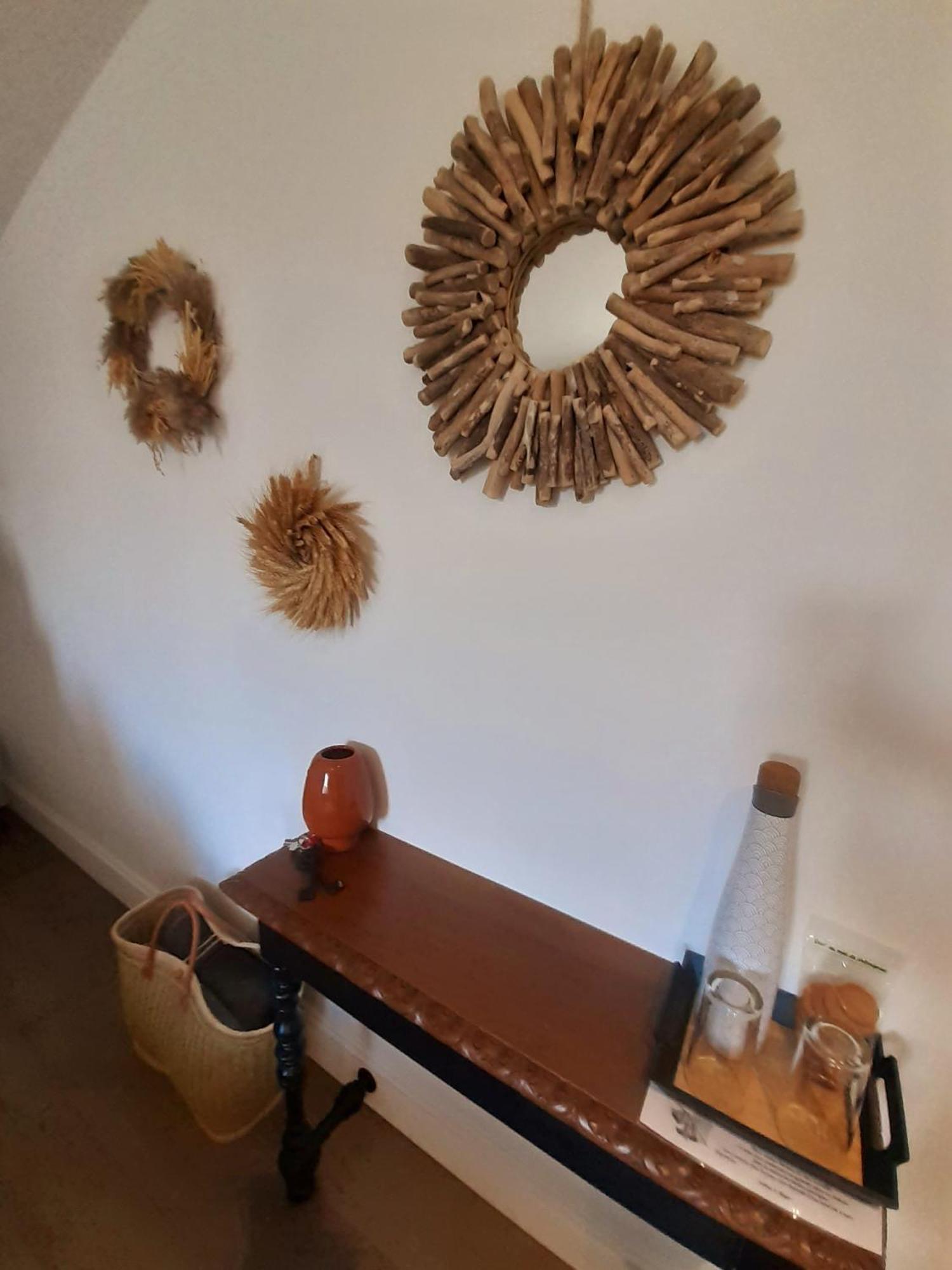 Sous Le Tilleul A Ruoms Dış mekan fotoğraf